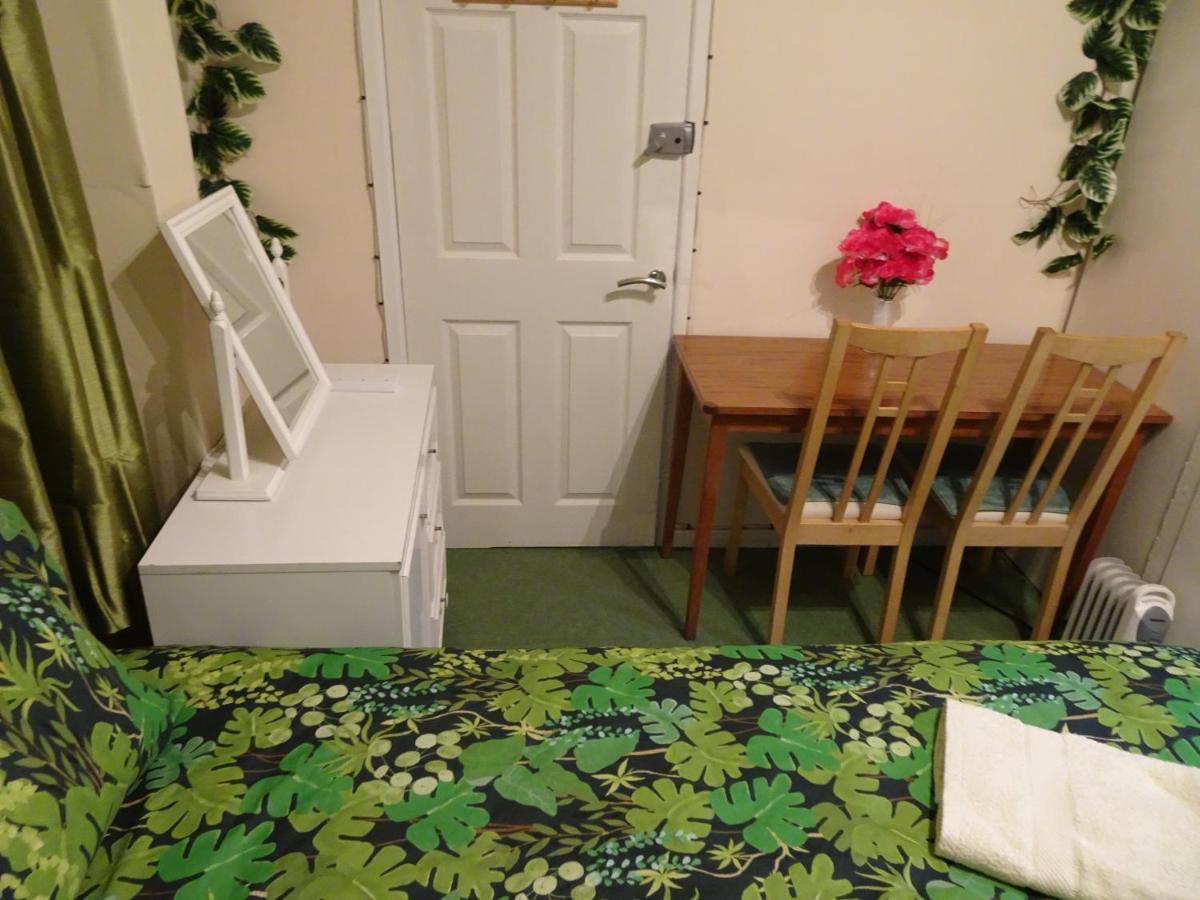 Charles Guest house Liverpool